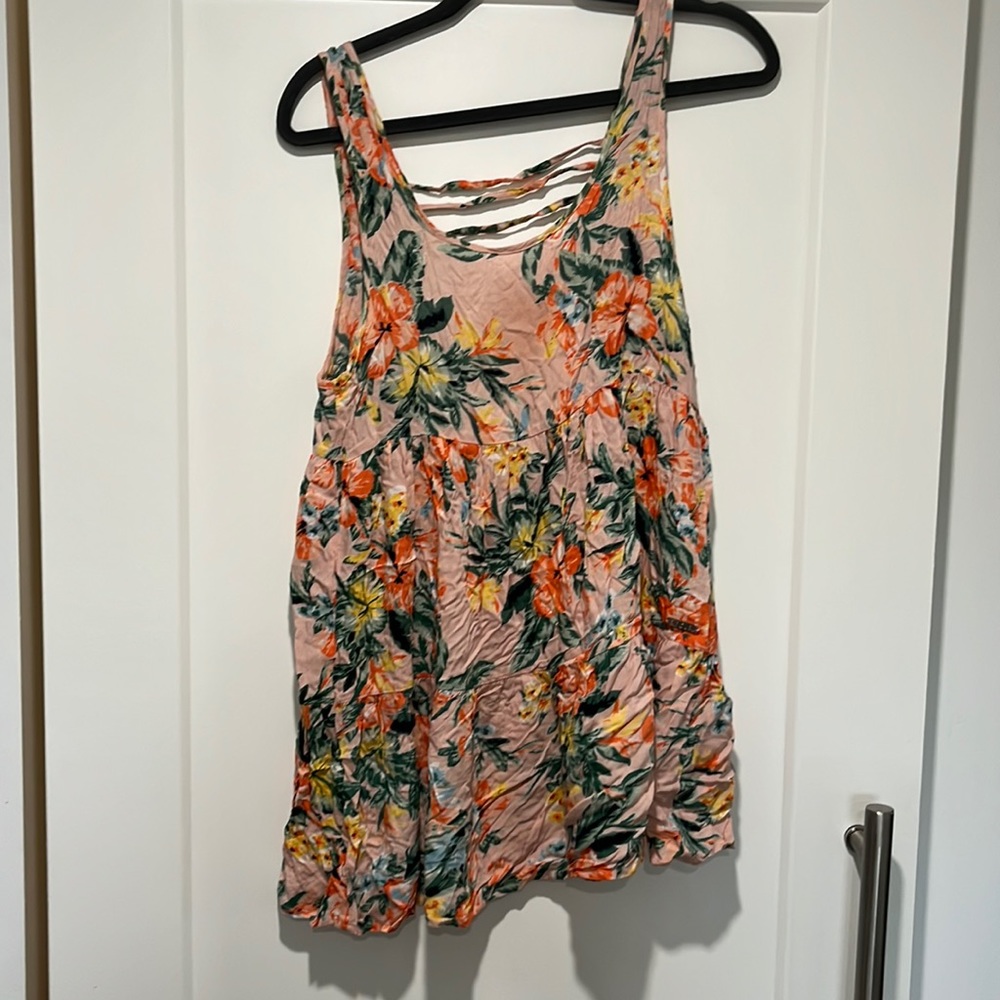 Rip curl sundress with cute detail on the back.